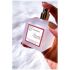 Mostră de parfum sub formă de ceață cu aromă Maison Francis Kurkdjian Baccarat Rouge 540